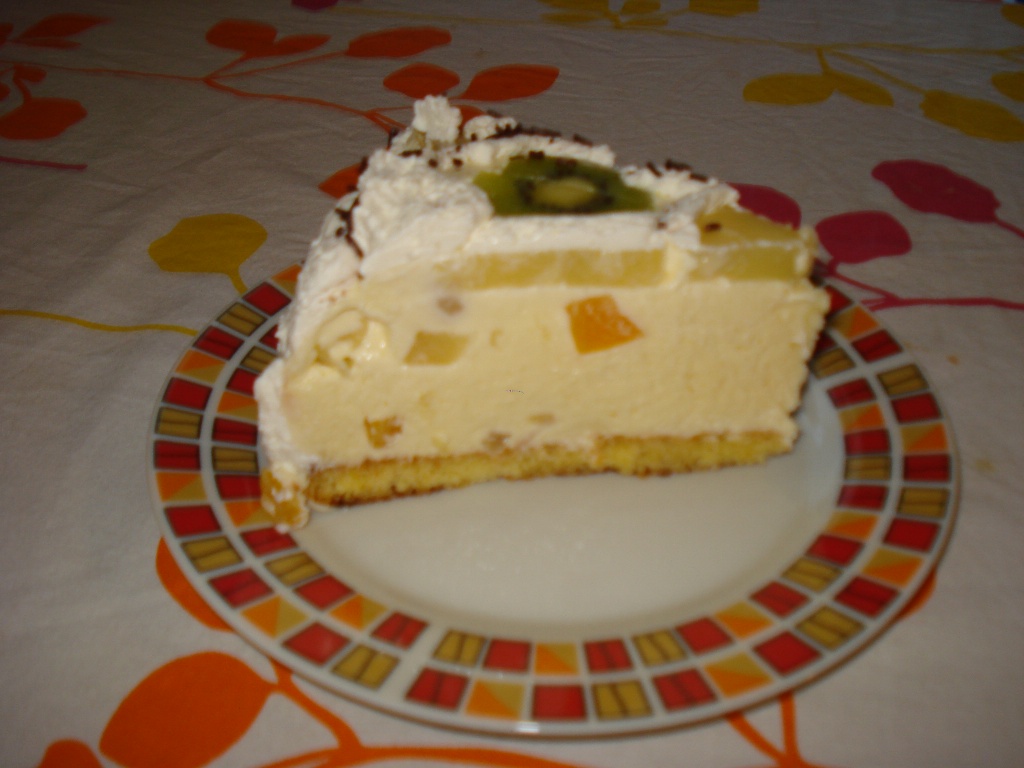 Desert tort Diplomat cu piscoturi
