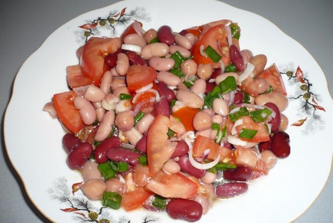 Salata cu fasole boabe