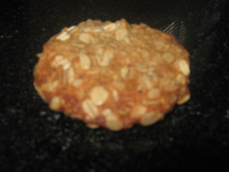 Biscuiti cu cereale si fructe uscate