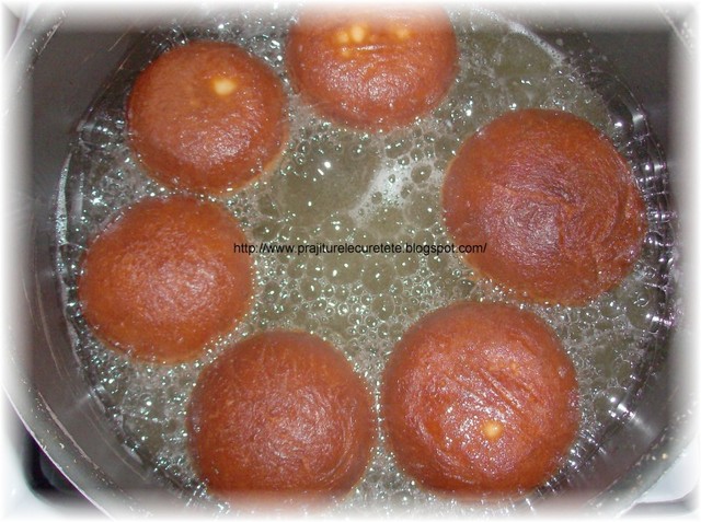 Krapfen cu crema pasticcera