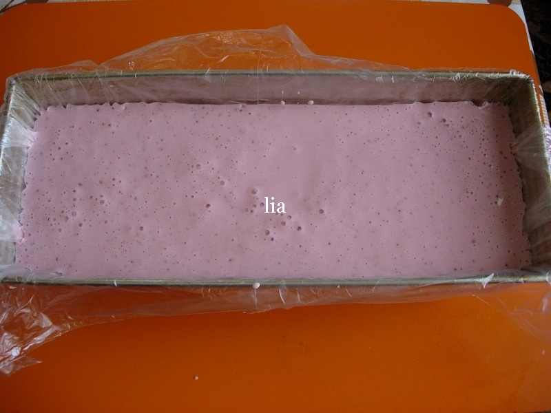 Deliciu cu lapte condensat si capsuni