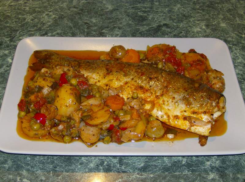 Pastrav la cuptor cu legume