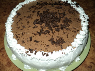 Tort cu crema de lapte condensat