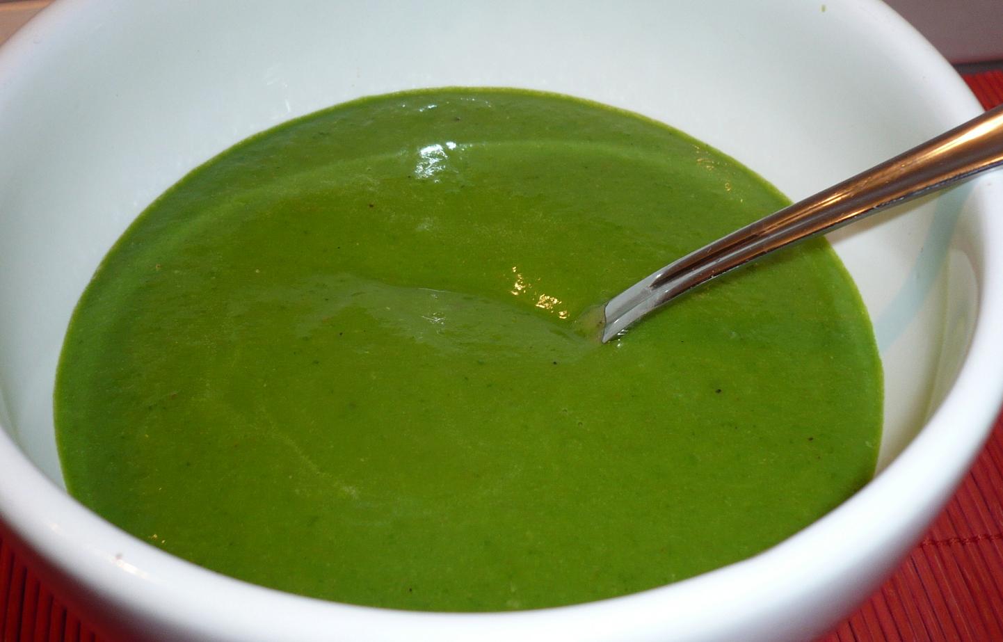 Supă cremă de avocado şi spanac