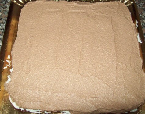 Prajitura cu mascarpone si blat de biscuiti