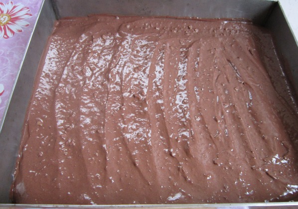 Pandispan cu crema de ciocolata, trufe si rom