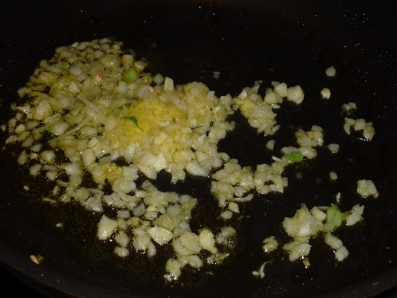 Pachetele de primavara cu sos de chilli