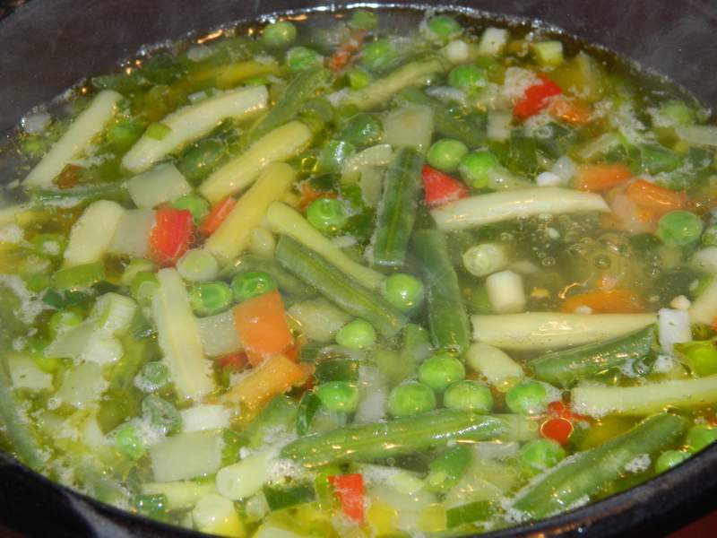 Ciorba de legume cu afumatura