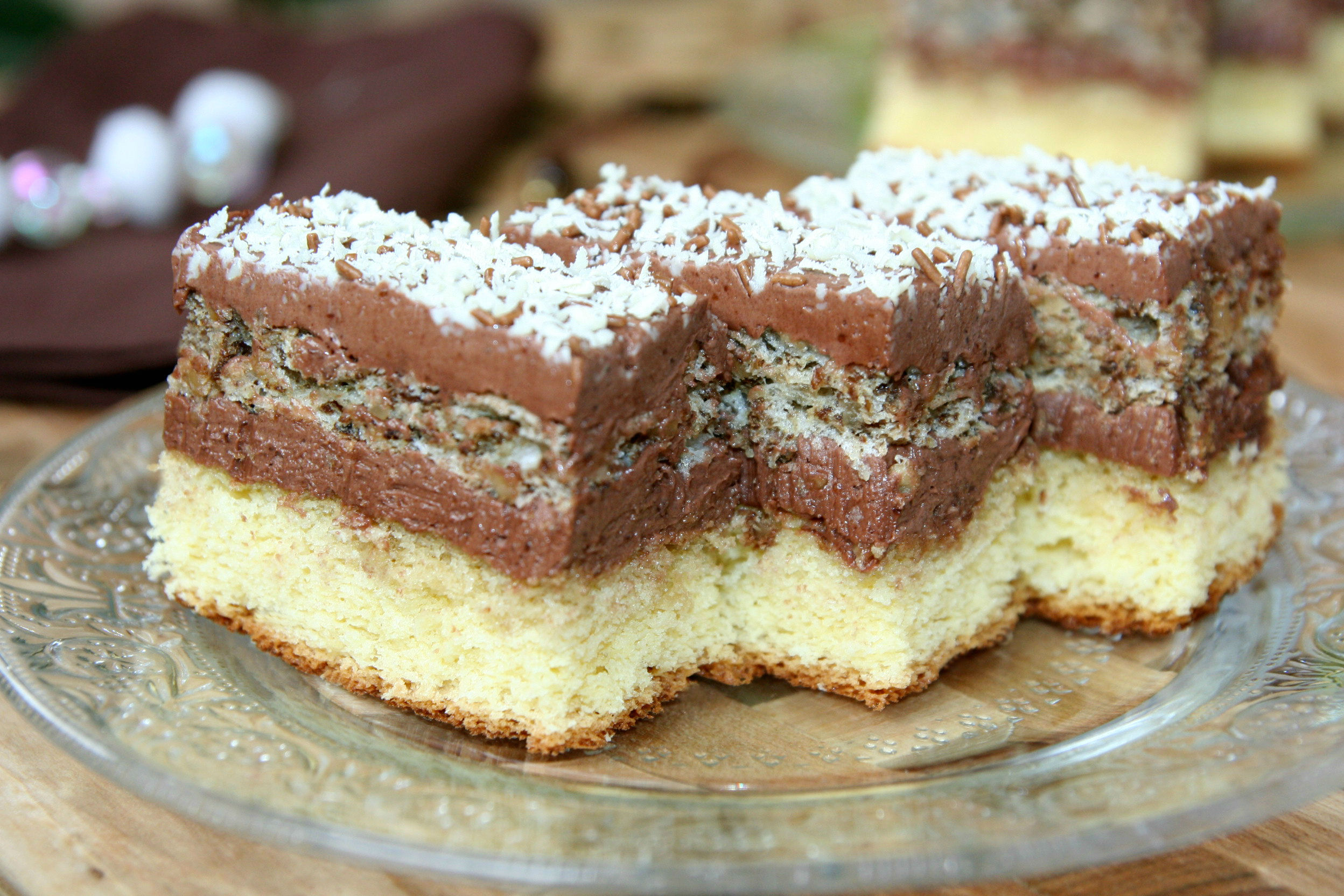 Desert Prajitura Regina Maria, Reteta Regala pentru un Deliciu Traditional si Eleganta Culinara