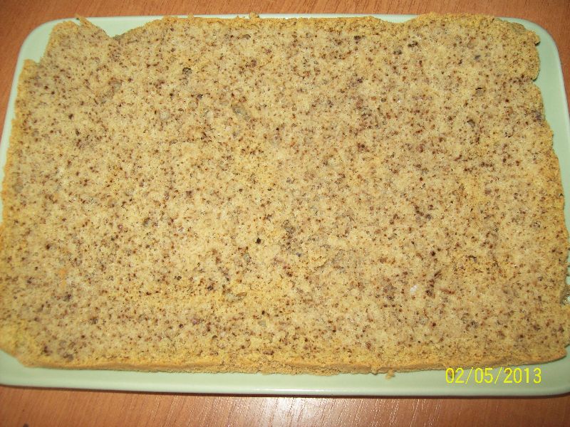 Pajitura cu blat de nuca si crema de nuca de cocos