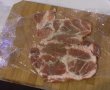 Ceafa de porc la gratar cu cartofi la cuptor si salata de sfecla rosie-0