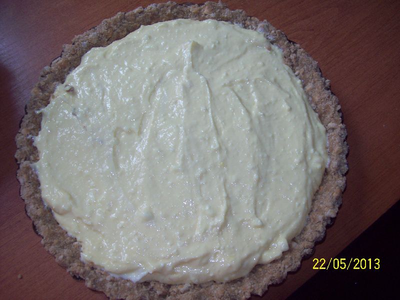 Tarta cu branza si capsuni