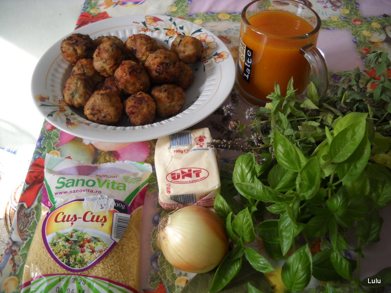 Chiftelute cu carne,legume si menta