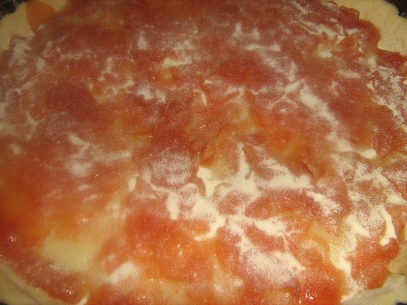 Tarta cu nectarine si dulceata de gutui