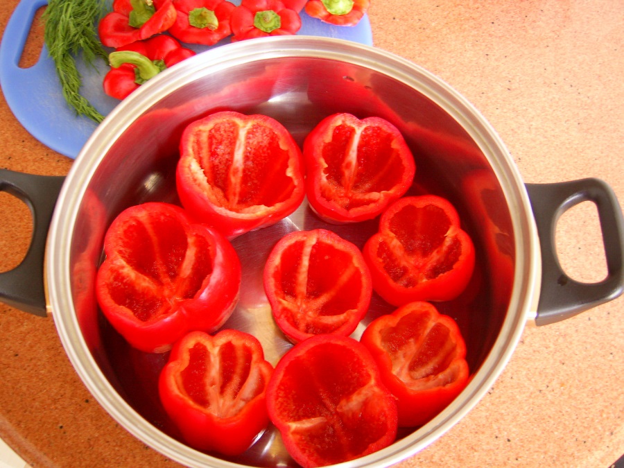 Ardei umpluti cu ciuperci