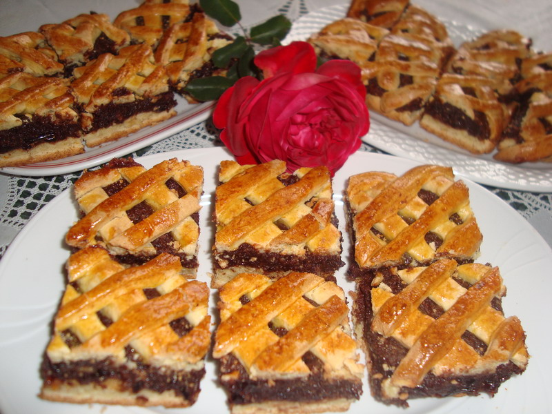 Prajitura cu gem de prune si nuca