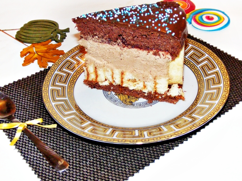 Tort rulada de caise cu ciocolata