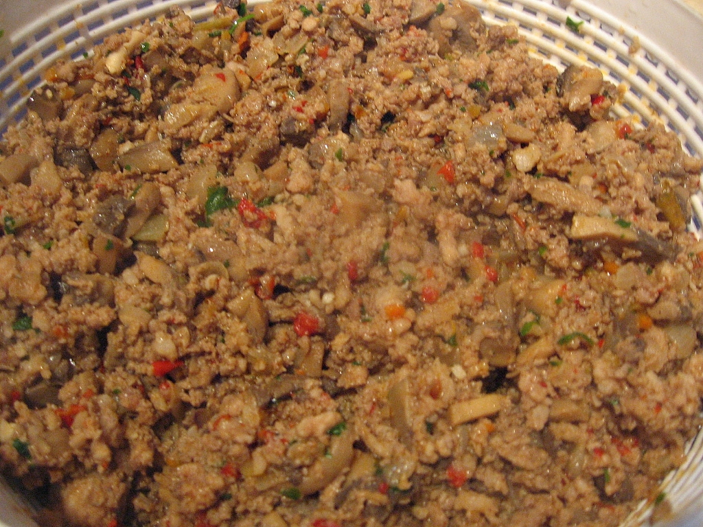 Placinta impletita cu carnati