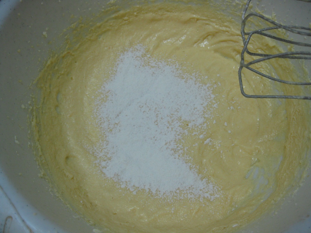 Placinta cu mere amestecata