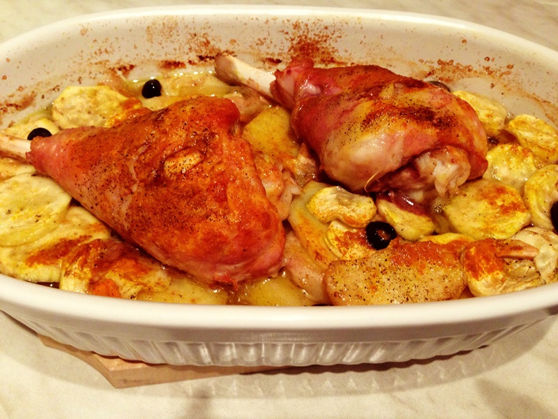 Pulpe de curcan pe pat de cartofi si dovlecel