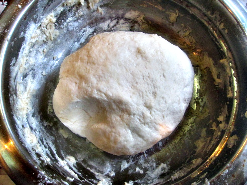 Cremsnit cu foietaj de casa