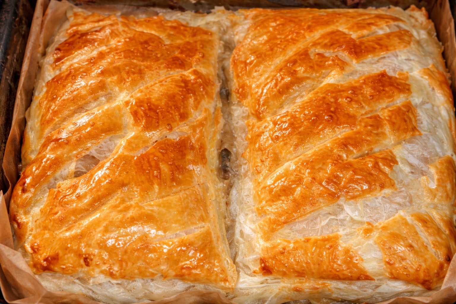 Placinta de foietaj cu ciuperci si branza