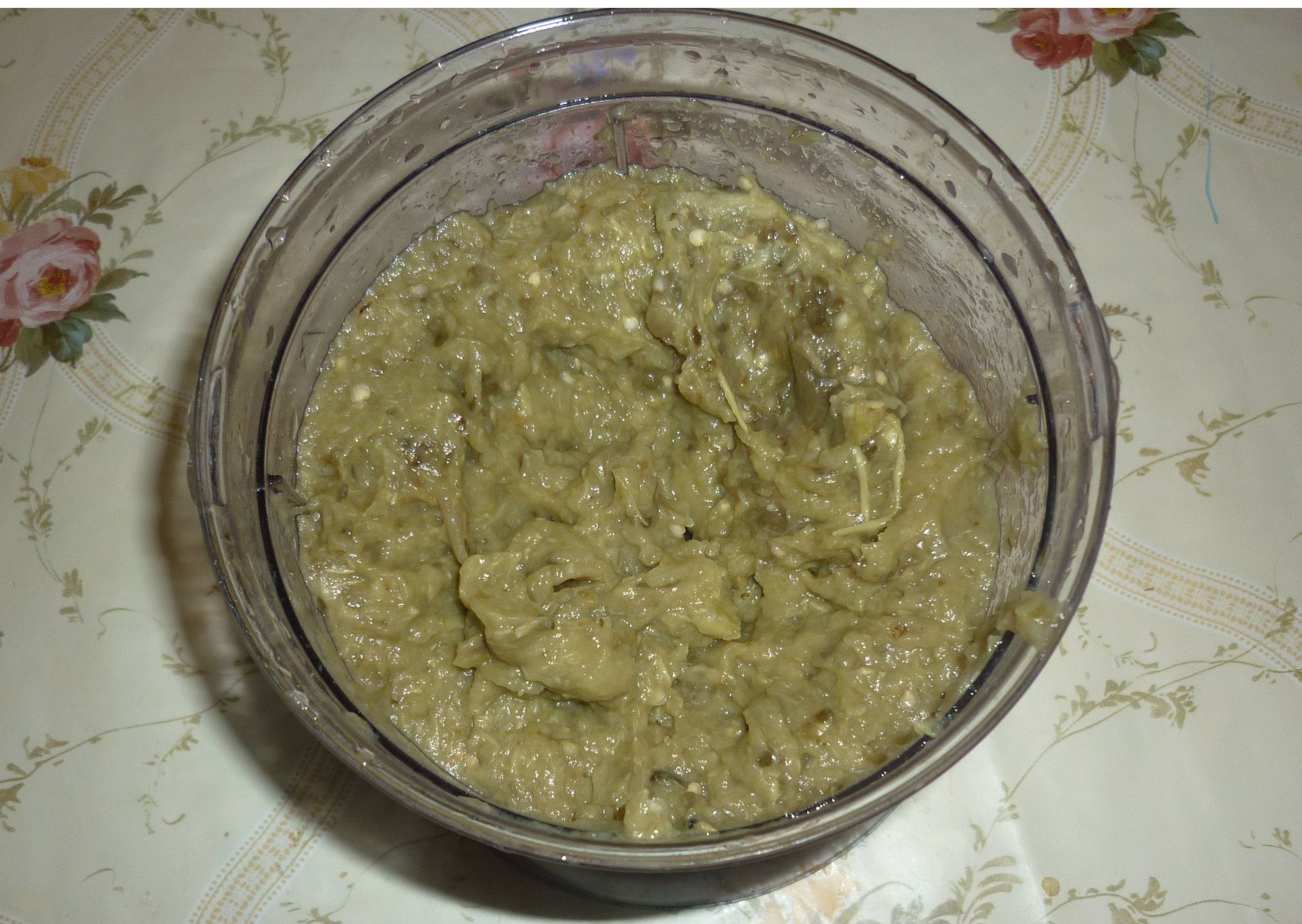 Zacusca cu vinete si ciuperci