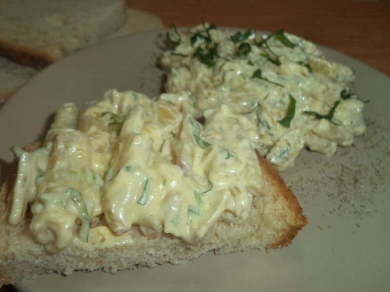 Salata de fasole galbena cu maioneza