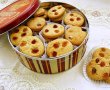 Biscuiti cu aroma de lamaie si stafide-6