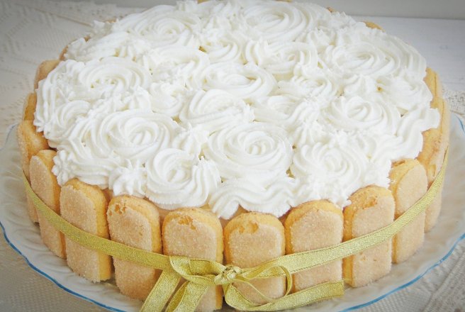 Tort diplomat cu caise, pere si ananas