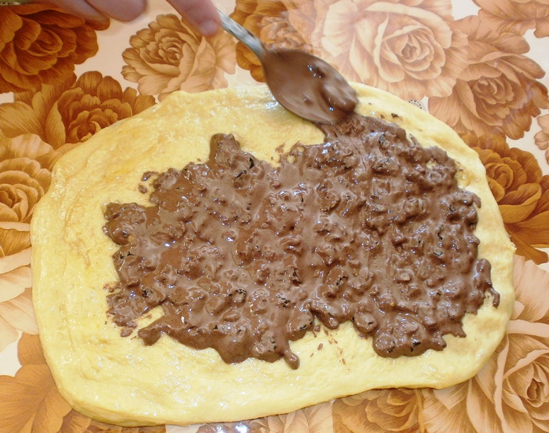 Cozonaci framantati la masina de facut paine