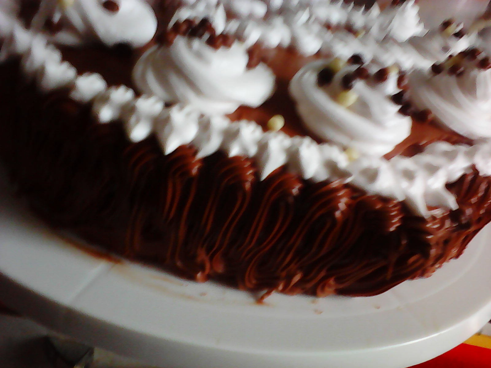 Tort aniversar de ciocolata