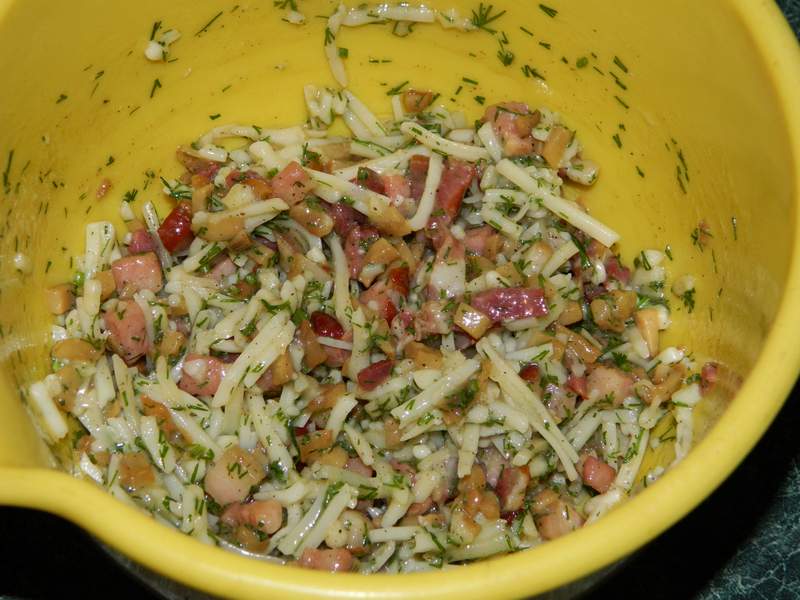 Garnitura ciuperci umplute la cuptor