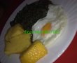 Urzici cu ochiuri si mamaliguta prajita.-4