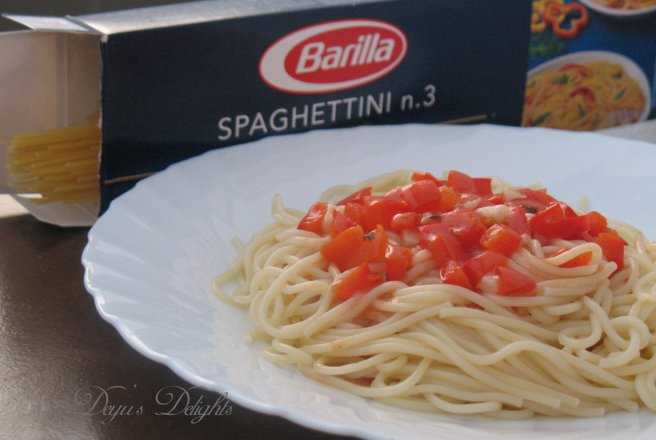 Spaghetti cu ardei si usturoi