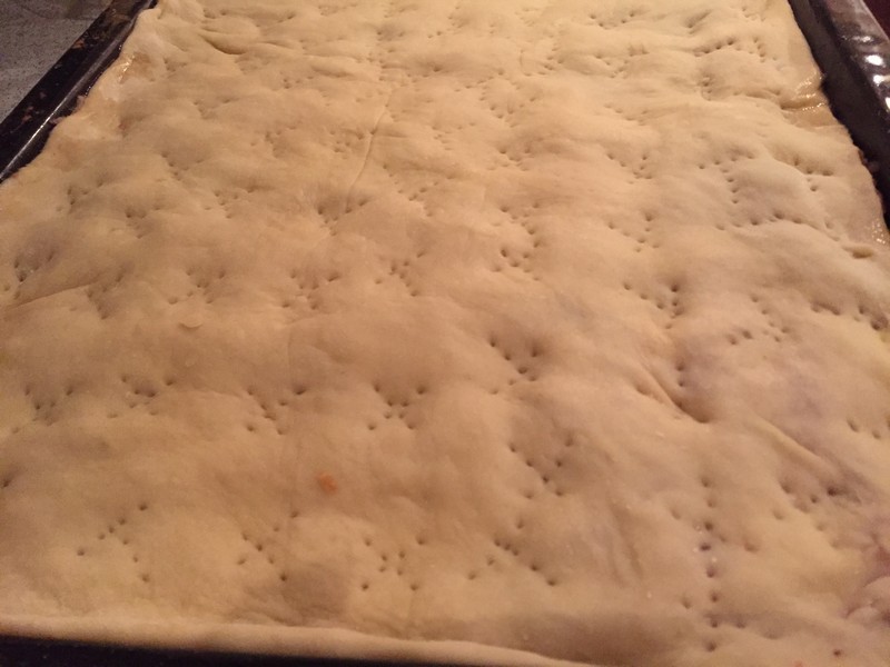 Placinta cu mere si gem de gutui