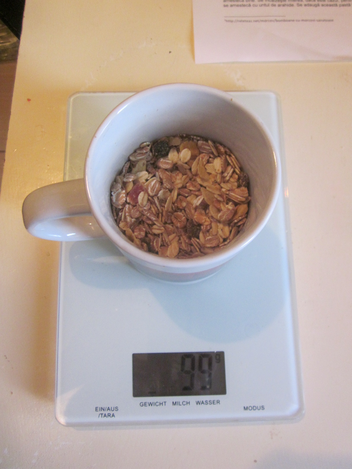 Bomboane cu morcovi, cereale si miere