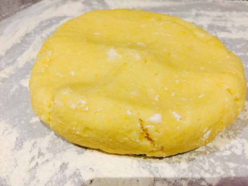 Prajitura cu branza dulce si stafide