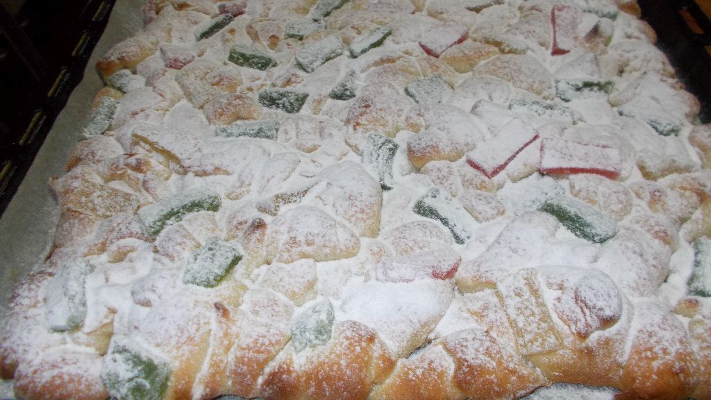 Placinta dospita, cu rahat