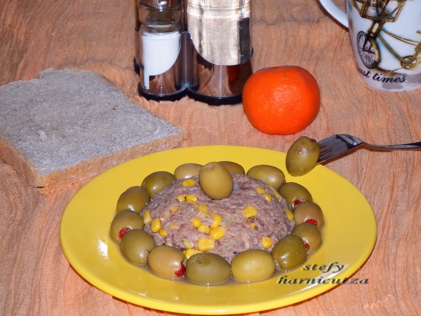 Salata de ton cu porumb