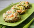 Aperitiv ciuperci umplute cu crema de branza si legume-2