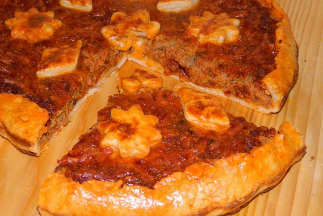 Tarta cu carne tocata