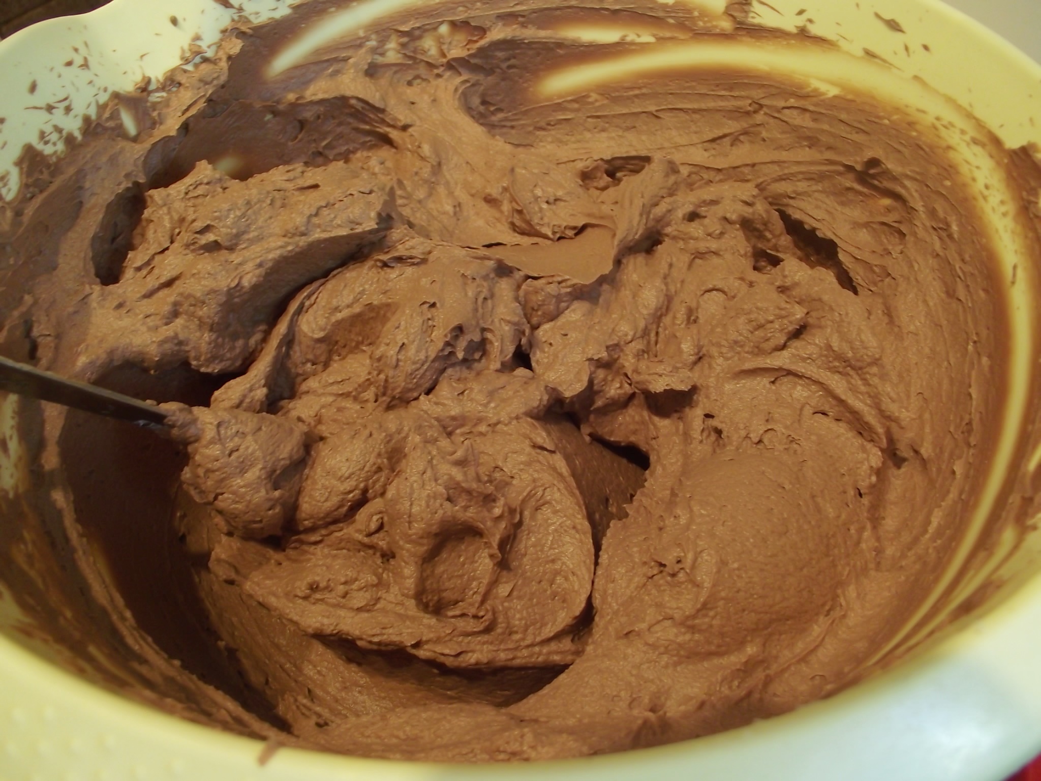 Desert rapid cu piscoturi si crema de ciocolata
