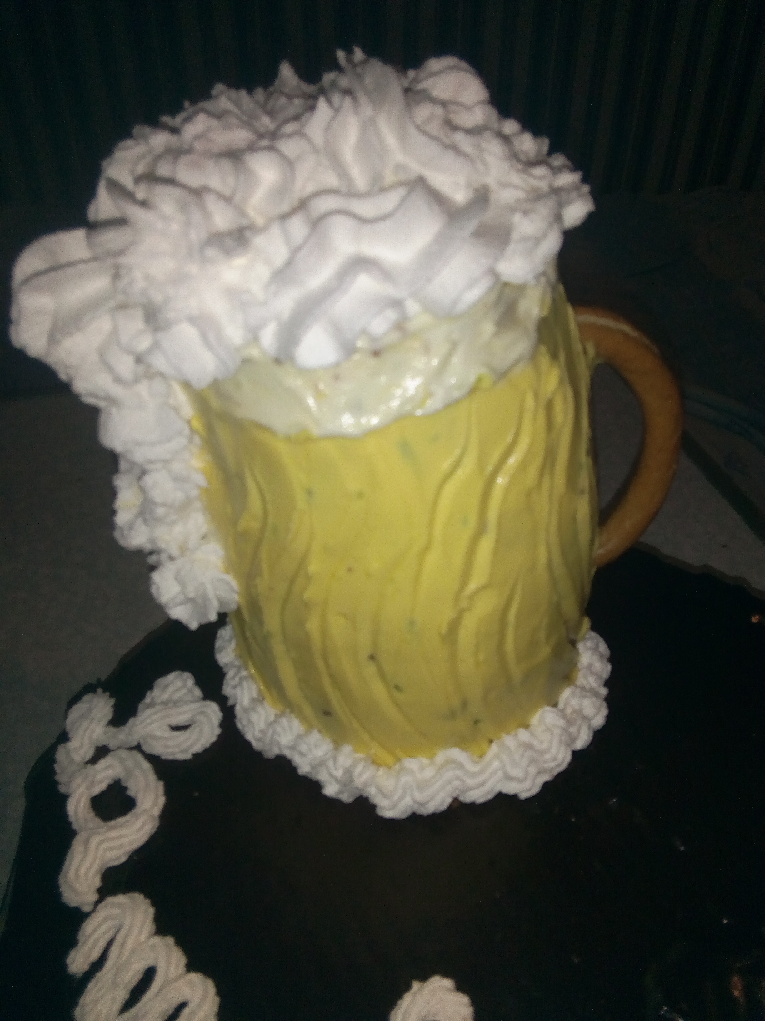 Desert tort halba cu bere blonda