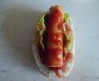 Crenvursti in barcute, cu maioneza si ketchup-8