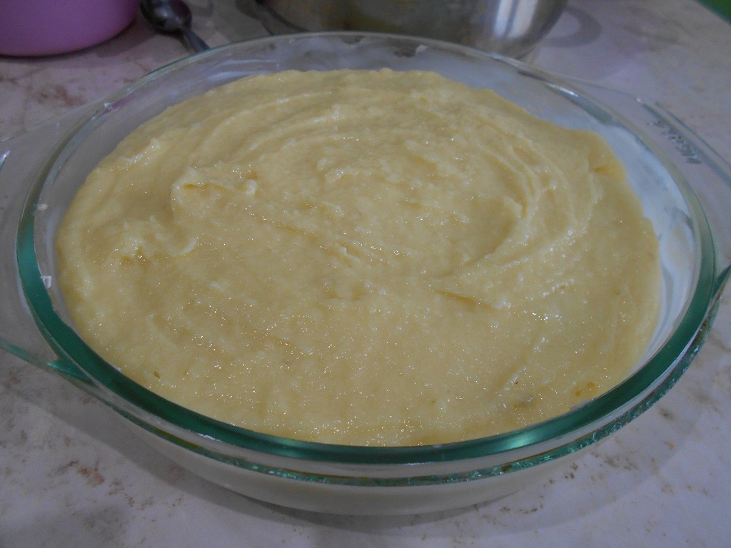 Desert budinca de gris cu visine si jeleu