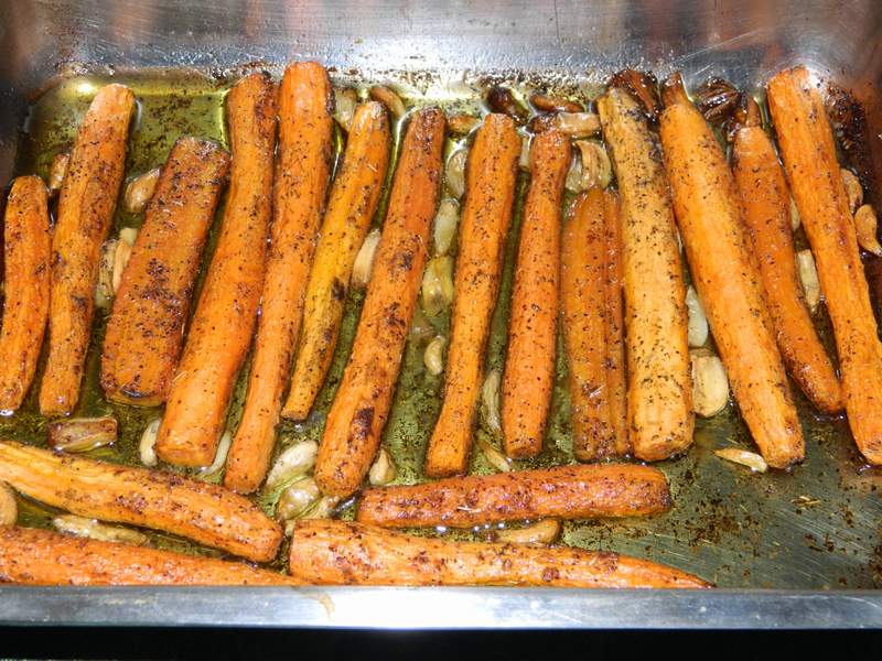 Morcovi caramelizati la cuptor