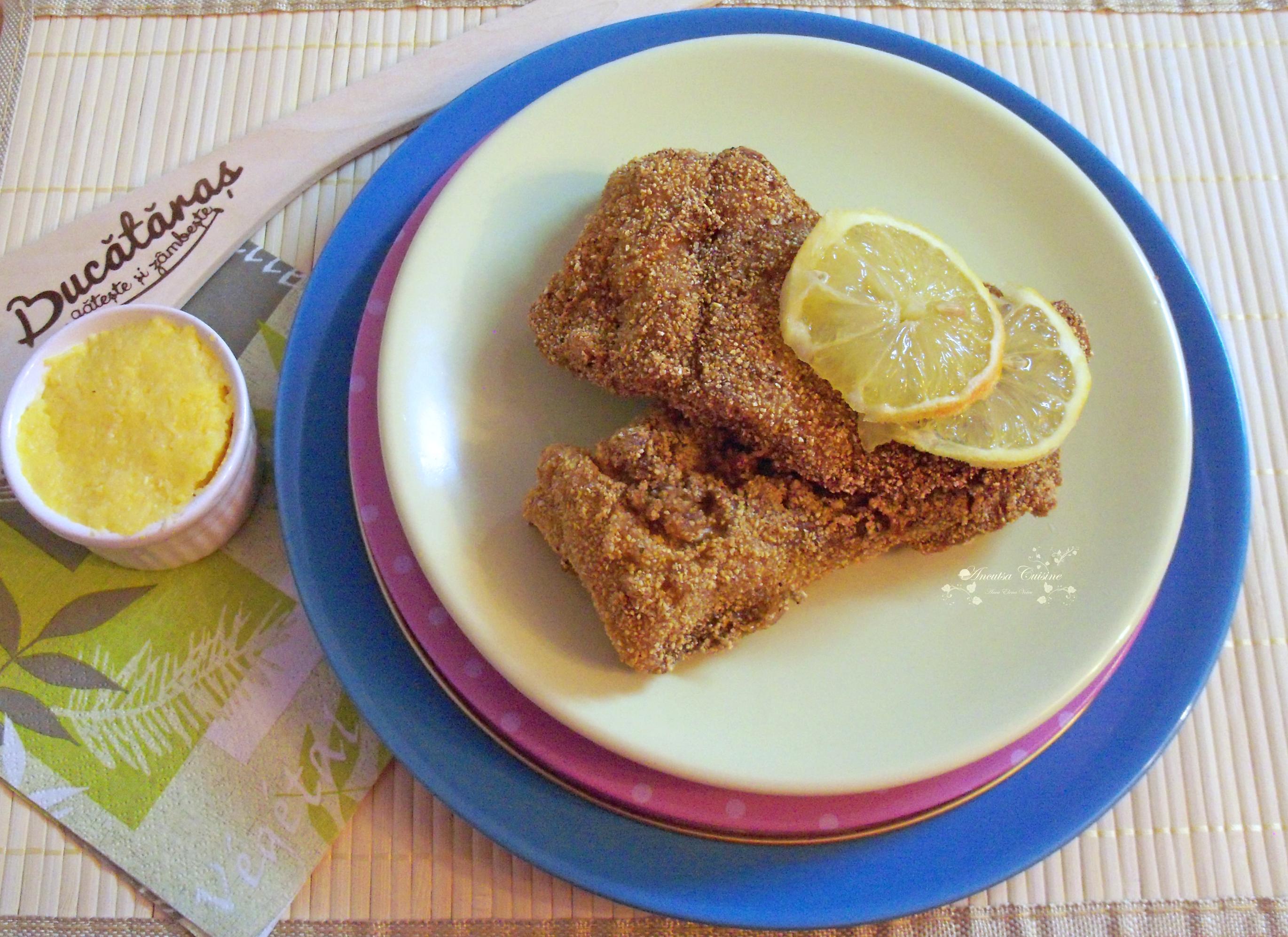 Peste in crusta de malai prajit, cu mamaliga