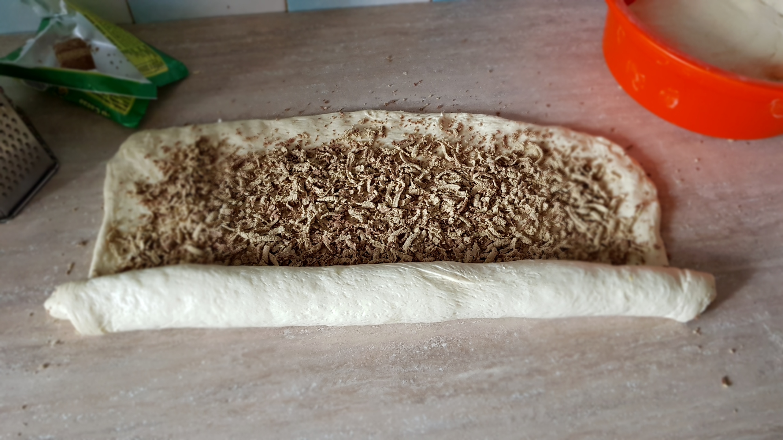 Desert cozonac cu halva sau rahat