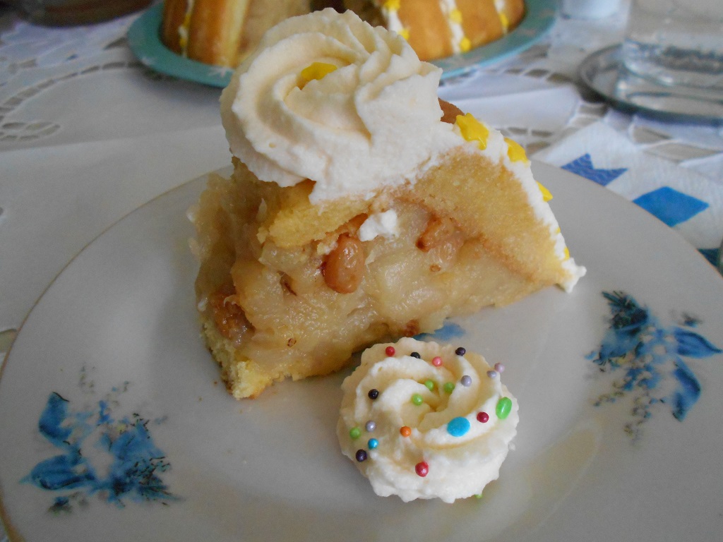 Desert sarlota de mere